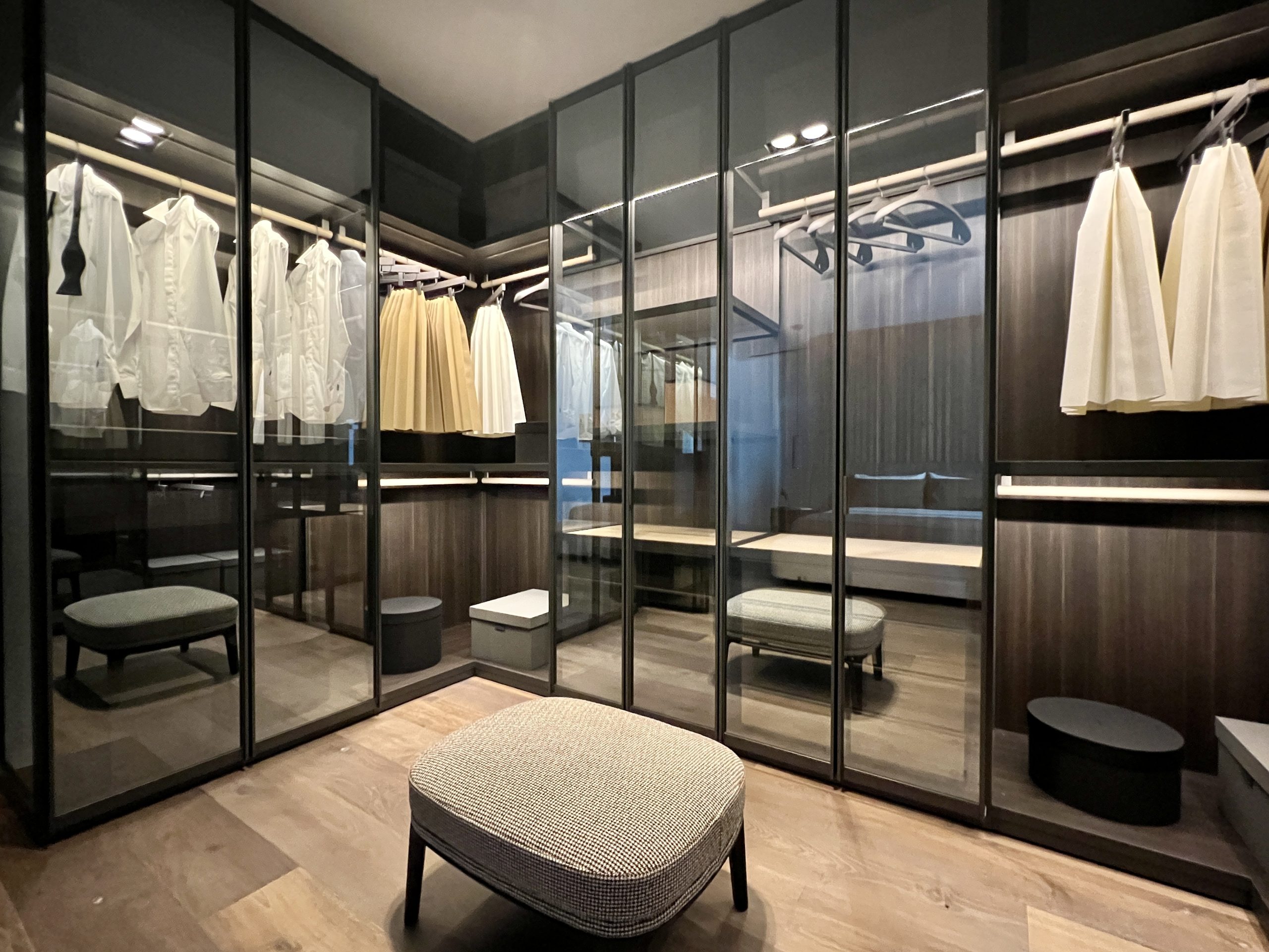 Algarve Interior Design - Closet showroom Lagos